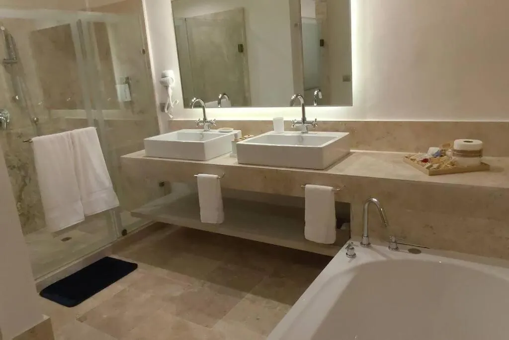 Apartment La Amada Residences, Luxury Penthouse. Cancun